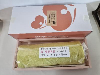 녹차롤케익 1