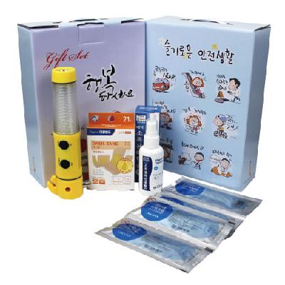 다용도후레쉬경광등+혼합형 대일밴드 21매+메딕 소독용에탄올 스프레이형+알콜스틱스왑