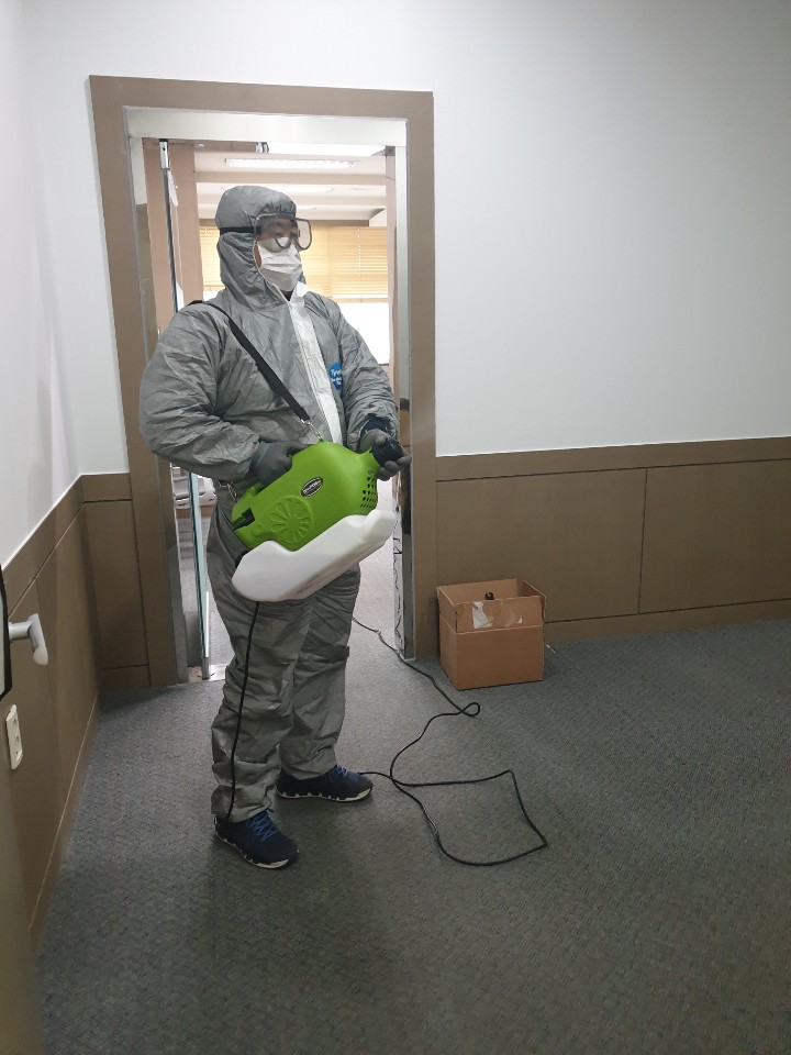 초미립자살포기를 이용한 소독방역